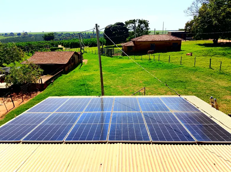 Sistema solar em propriedade rural